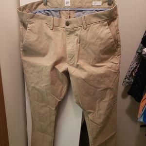 Slim tapered Gap chinos size 34x30
